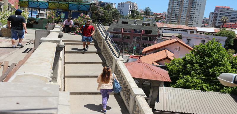 Instituto de Historia PUCV realiza charla de difusión sobre Becas de ANID