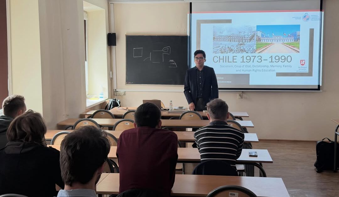 Doctorando del Instituto de Historia PUCV realizó segunda estancia de investigación en Polonia para avanzar en su tesis doctoral