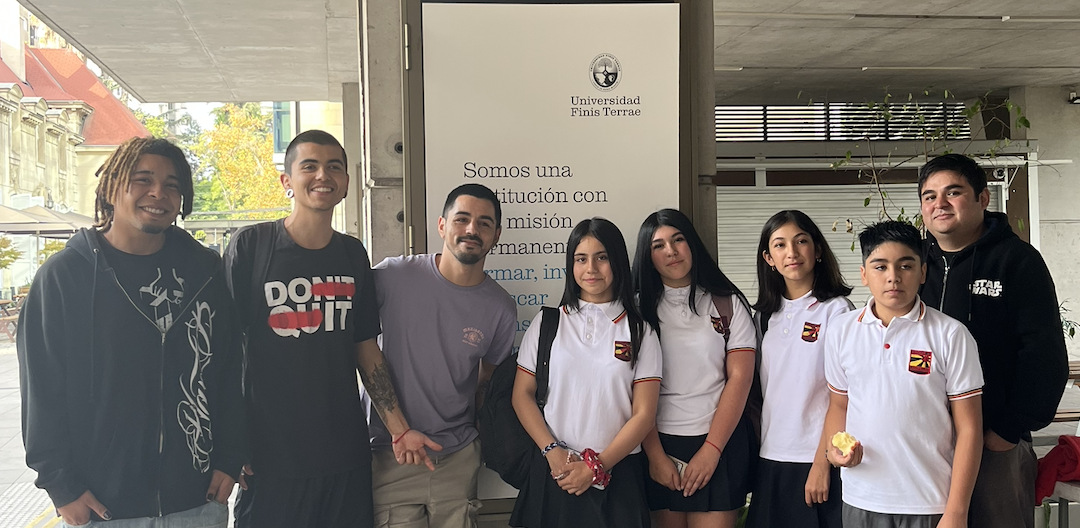 Estudiantes del Instituto de Historia PUCV participaron en foro de la CEPAL junto a escolares de Casablanca