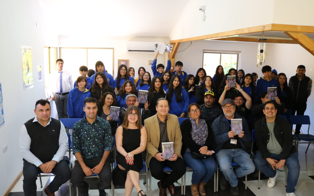Alumni del Instituto de Historia PUCV presentó su libro sobre la mujer del campo chileno en Salamanca