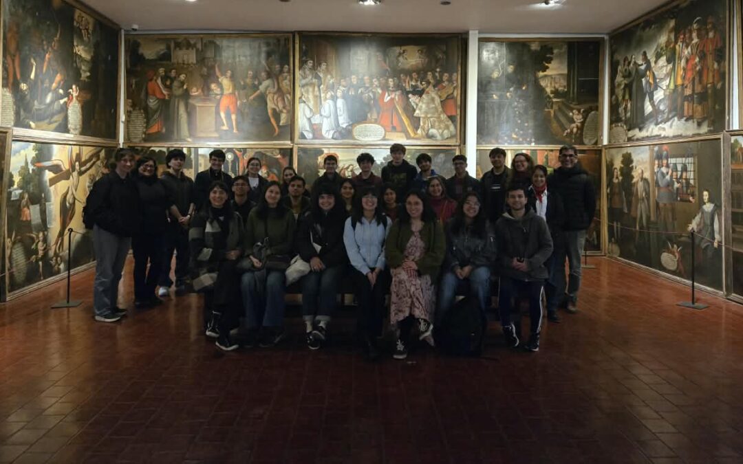 Grupo Interdisciplinario de Estudios Coloniales realizó visita académica a espacios patrimoniales de Santiago