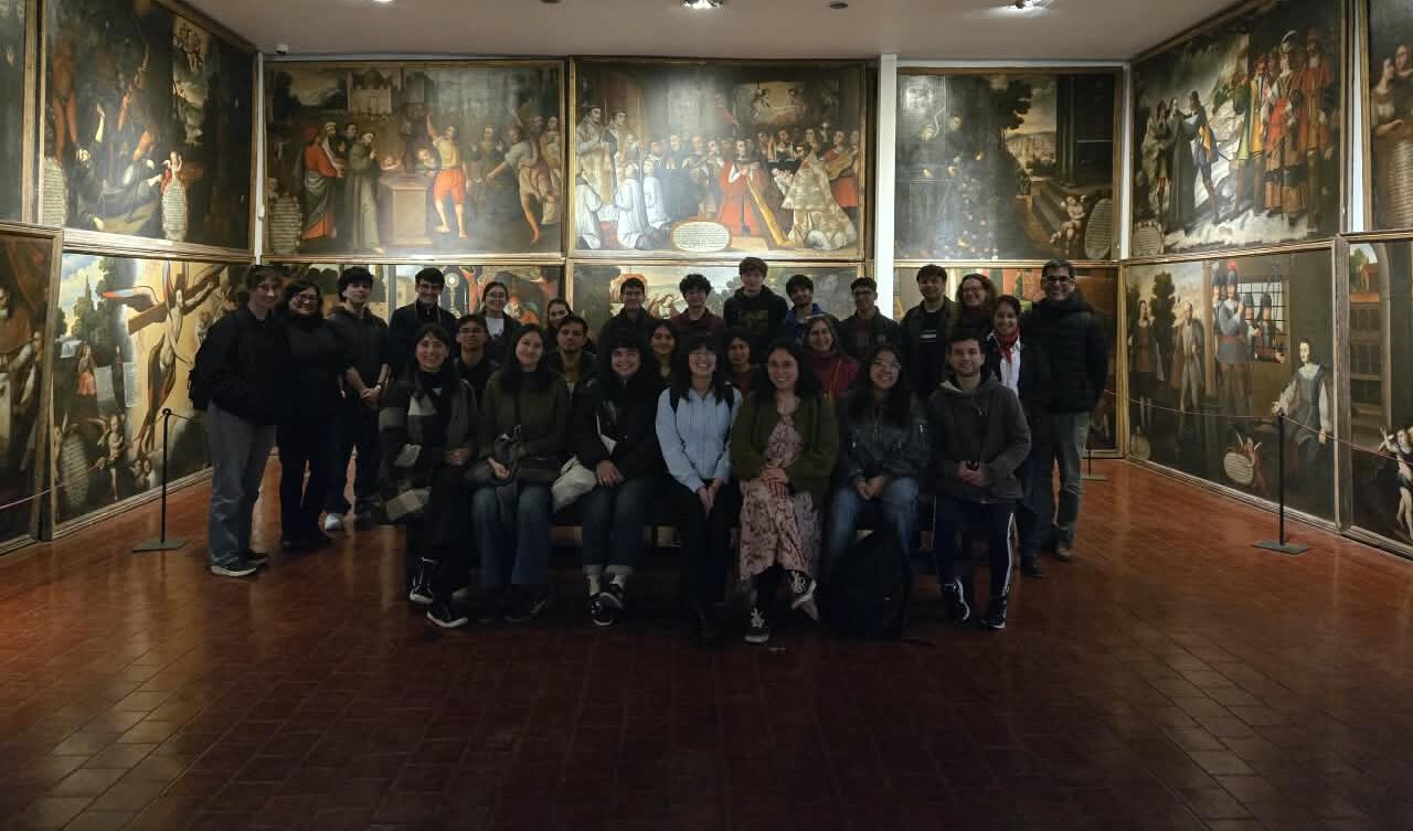 Grupo Interdisciplinario de Estudios Coloniales realizó visita académica a espacios patrimoniales de Santiago
