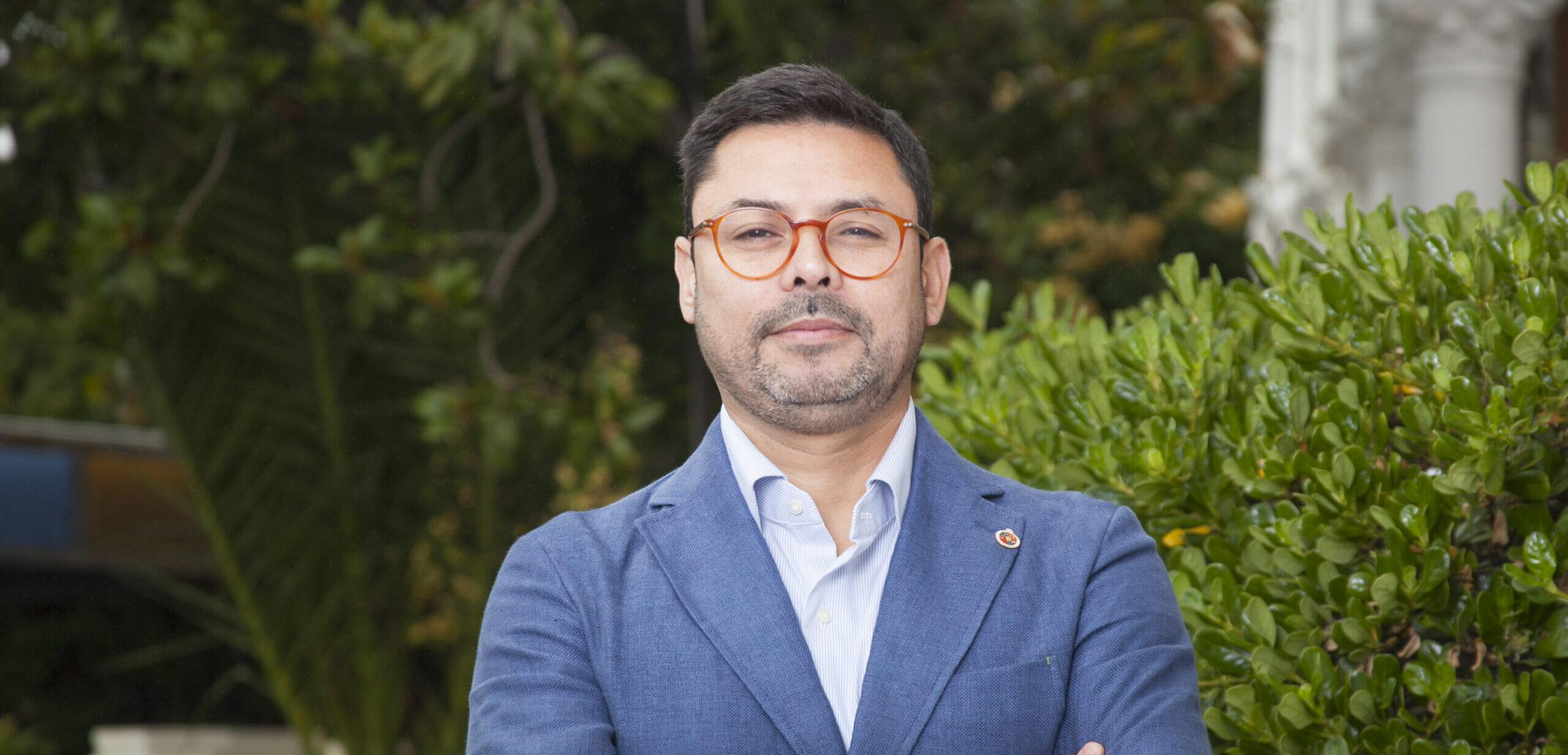 Académico David Aceituno asume como director del Instituto de Historia