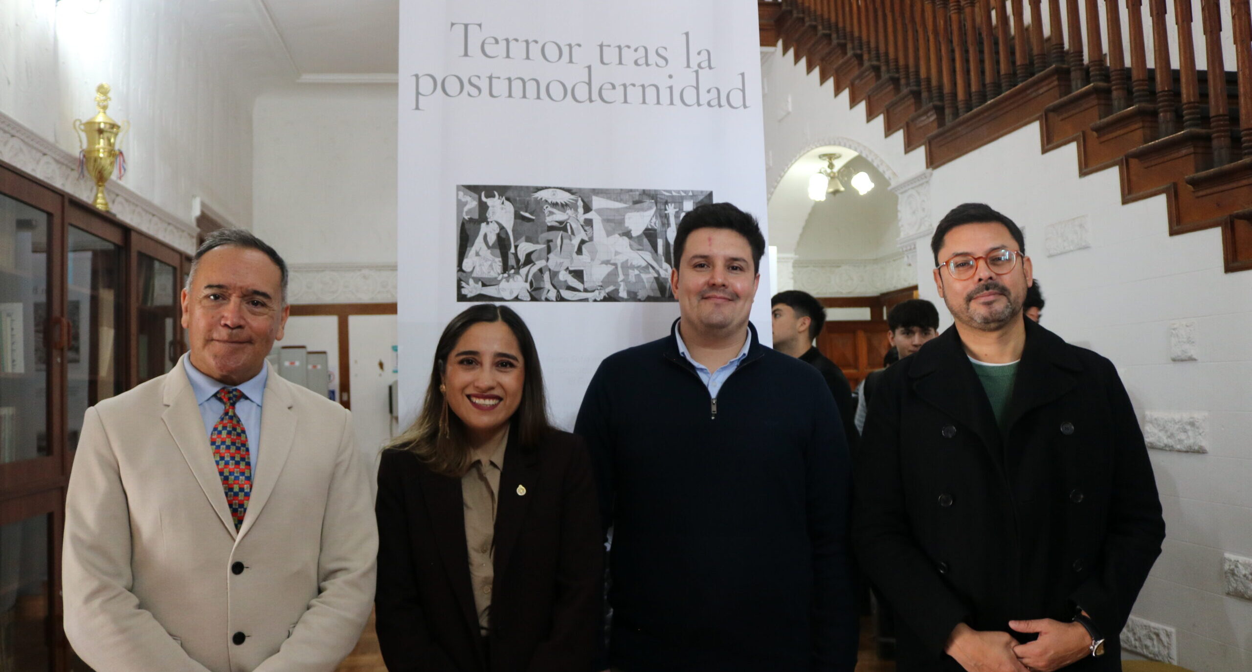 Instituto de Historia PUCV presenta exposición “¿Terror en el Barrio Cívico?” del autor Juan G. Ayala